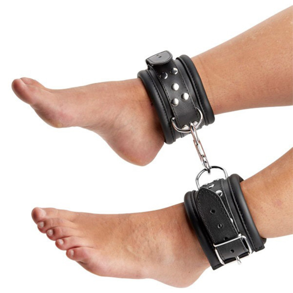 SToys Fußmanschetten aus Leder