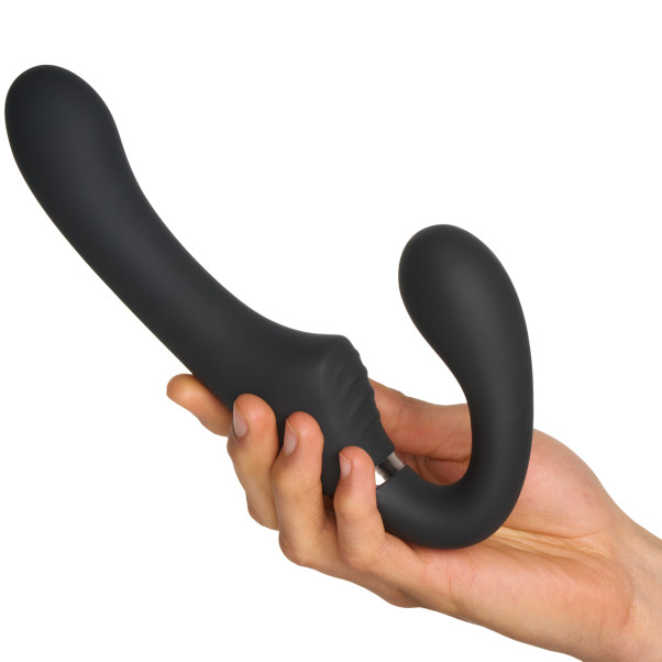 Sinful Ferngesteuerter Strap-on Dildo für Paare 21,2 cm